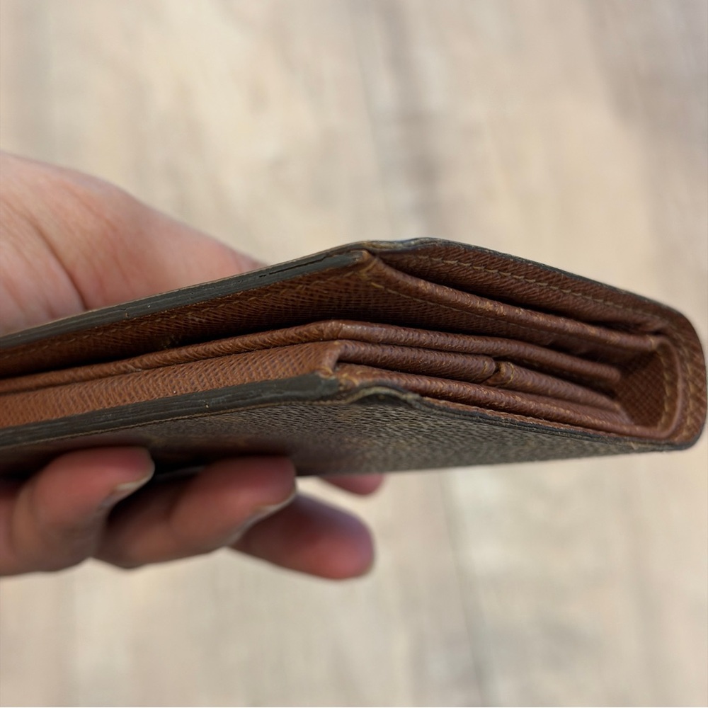 Compact wallet monogram - Picture 8 of 14
